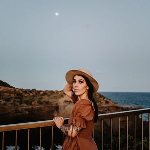 Meet your Posher, Stell